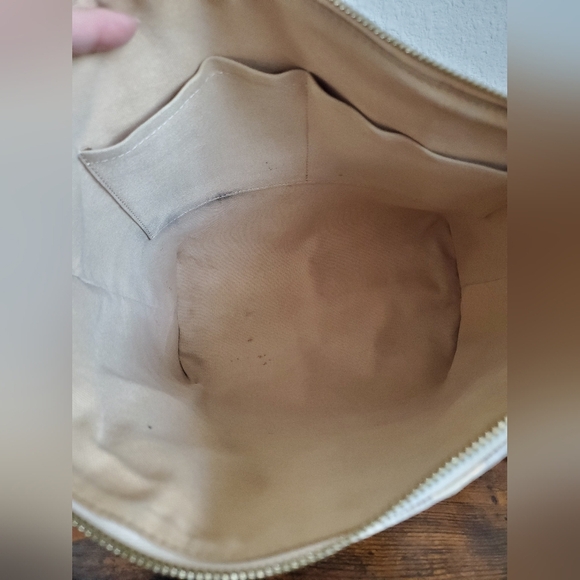 Louis Vuitton Damier Azur Totally PM - Picture 9 of 15